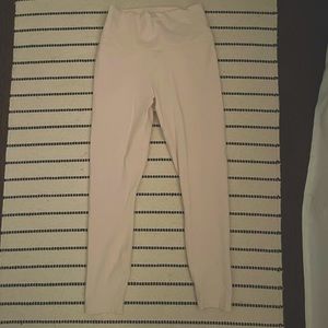 Cream Fabletics 7/8 Leggings